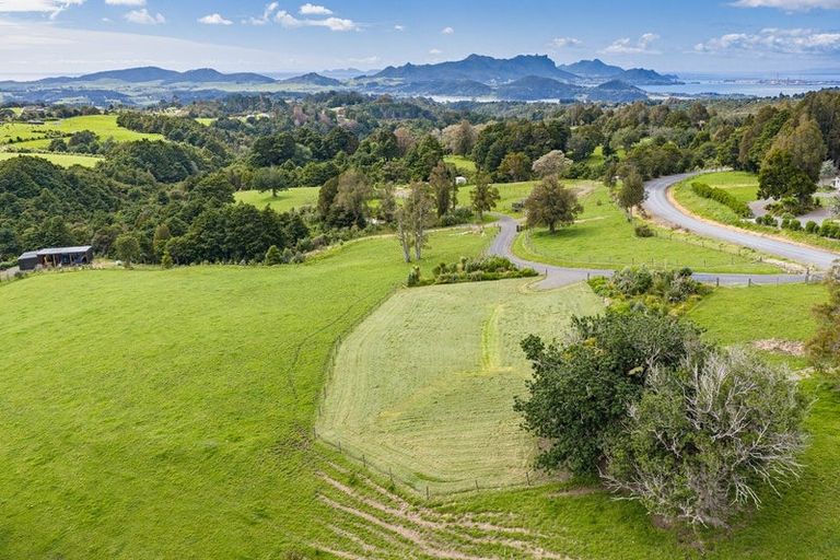 Photo of property in 75 Kohinui Road, Parua Bay, 0192