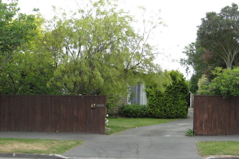 Photo of property in 69 Deepdale Street, Burnside, Christchurch, 8053