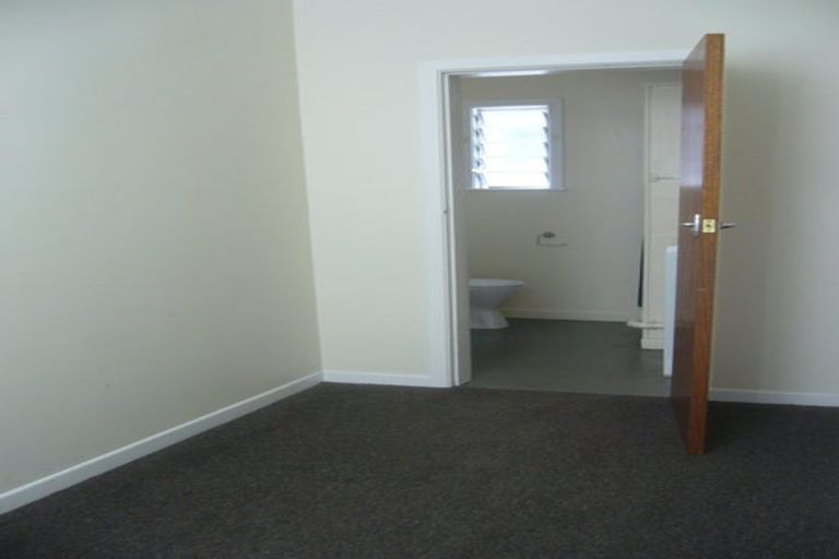 Photo of property in 26 Macdonald Crescent, Te Aro, Wellington, 6011