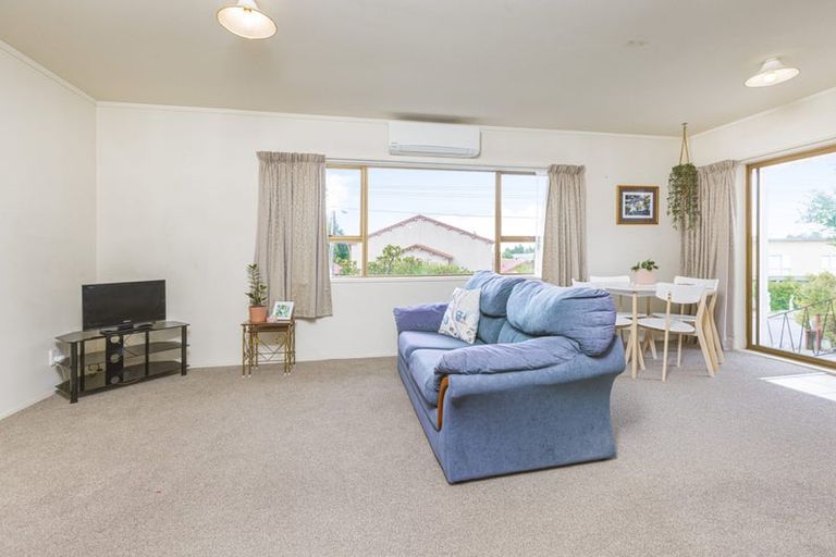 Photo of property in 2/34 Wellington Street, Papakura, 2110