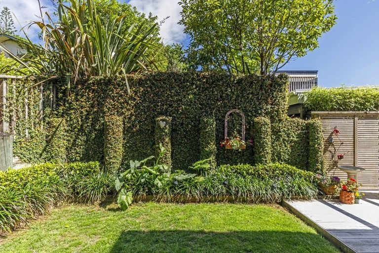 Photo of property in 15c Verran Road, Birkenhead, Auckland, 0626