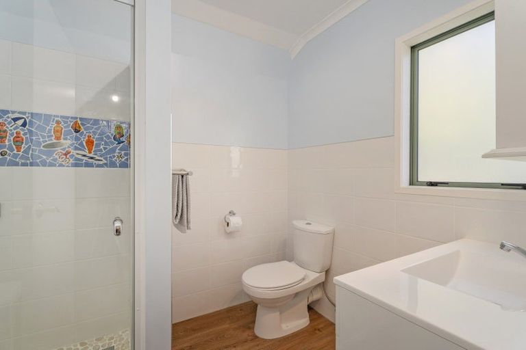 Photo of property in 11 Patton Place, Tairua, 3508