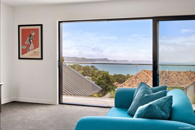 Photo of property in 2d Vipond Road, Stanmore Bay, Whangaparaoa, 0932