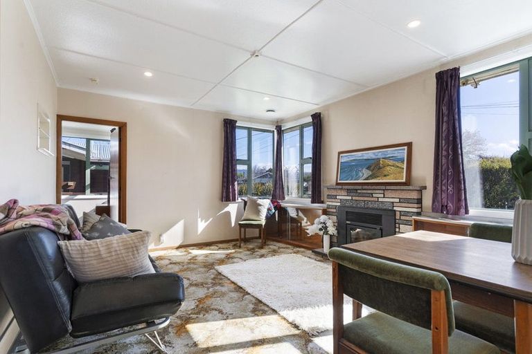 Photo of property in 4 Diamond Street, Carterton, 5713