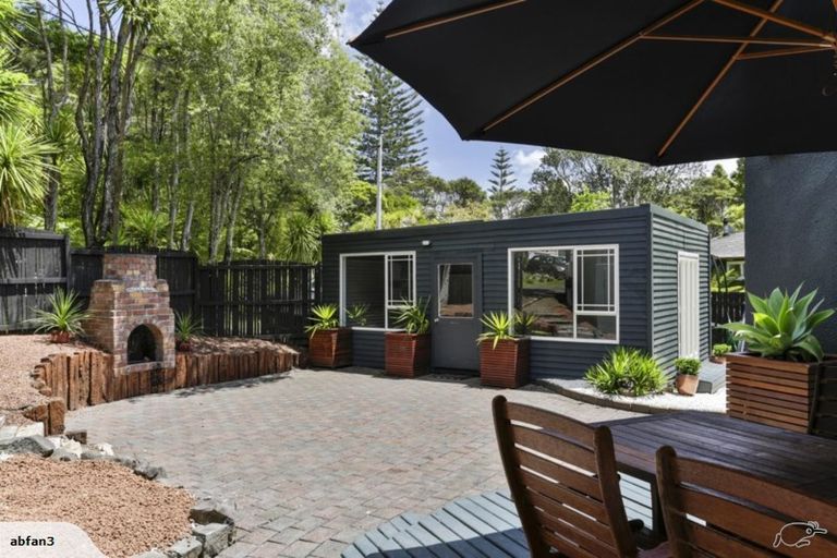 Photo of property in 363 Titirangi Road, Titirangi, Auckland, 0604