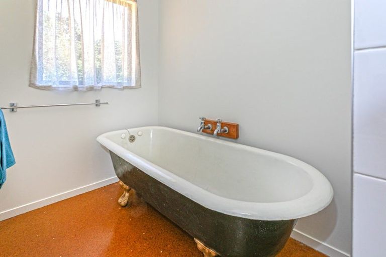 Photo of property in 35 Michelle Lane, Hahei, Whitianga, 3591