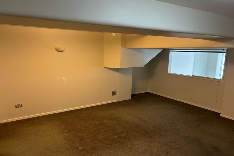 Photo of property in Stadium Garden Flats, 314/107 Thorndon Quay, Pipitea, Wellington, 6011