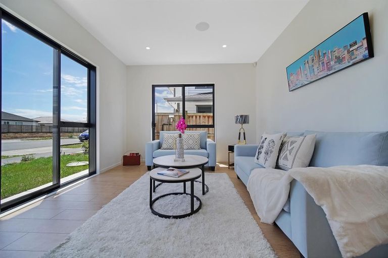 Photo of property in 47 Sapwood Crescent, Takanini, 2110