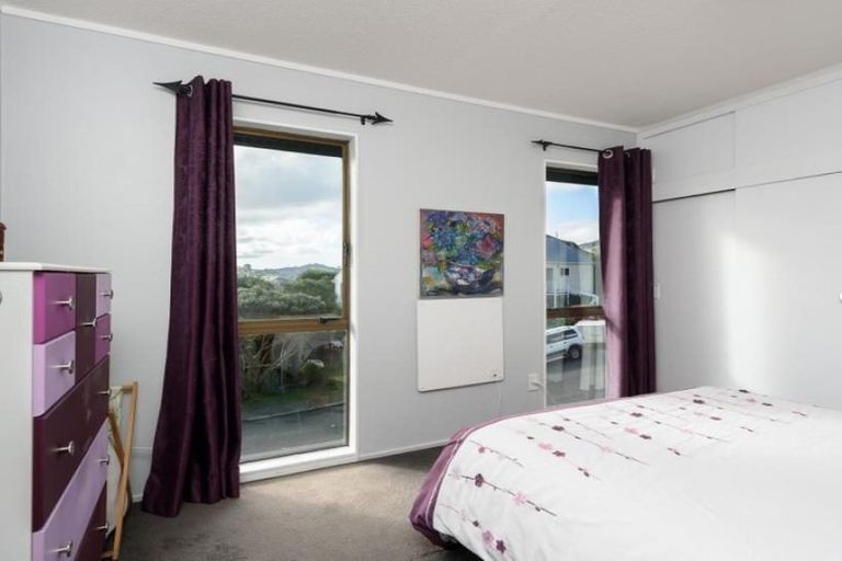 Photo of property in 98 Allington Road, Karori, Wellington, 6012