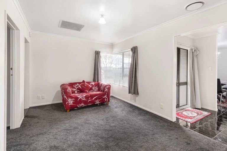 Photo of property in 95 John F Kennedy Drive, Milson, Palmerston North, 4414