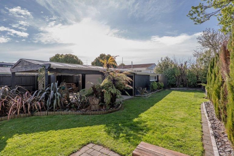 Photo of property in 82 Simeon Street, Spreydon, Christchurch, 8024