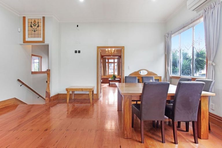 Photo of property in 6 Wellesley Road, Mangere Bridge, Auckland, 2022