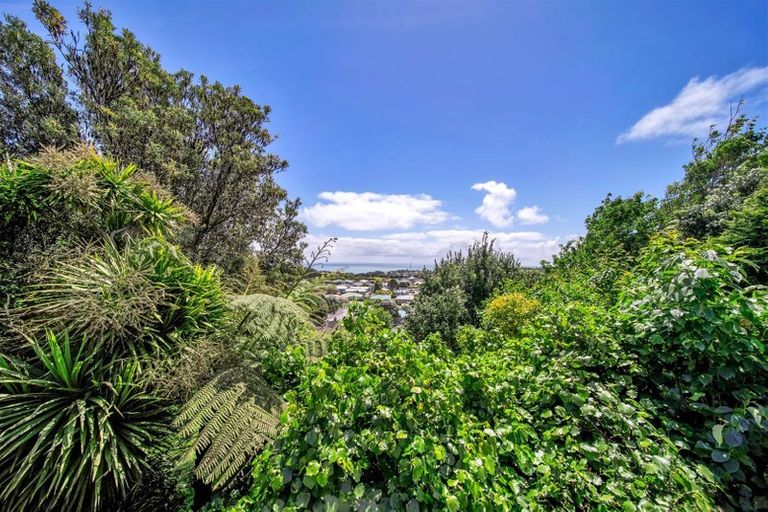 Photo of property in 11 Crownhill Street, Spotswood, New Plymouth, 4310