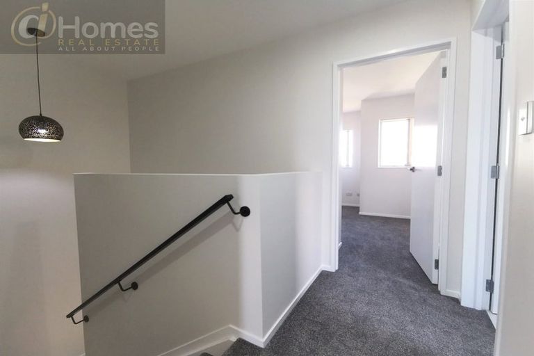 Photo of property in 24 Tumu Road, Papakura, 2110