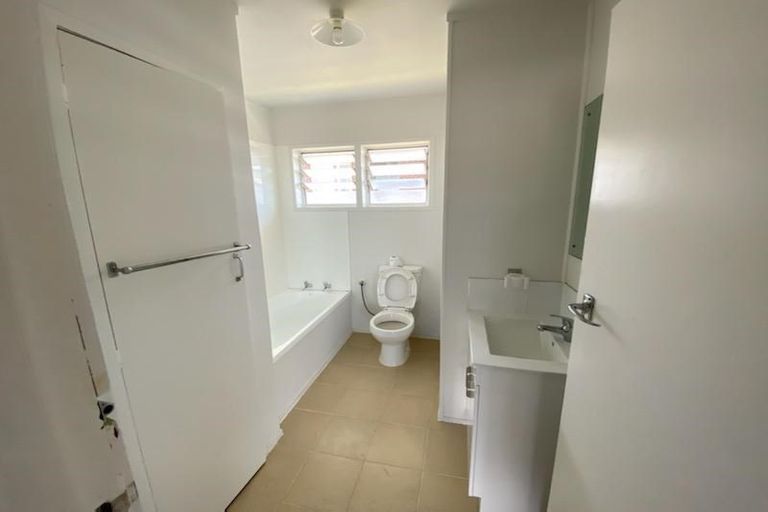 Photo of property in 1/17 Idlewild Avenue, Mangere, Auckland, 2022