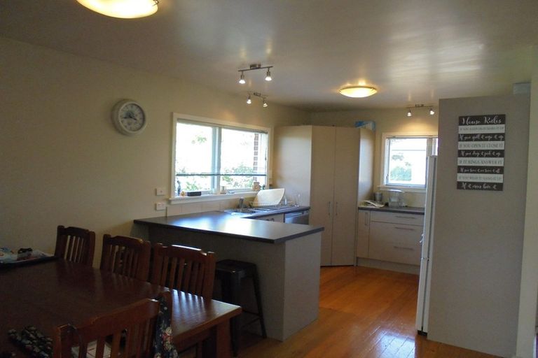 Photo of property in 11 Everest Street, Burnside, Christchurch, 8053