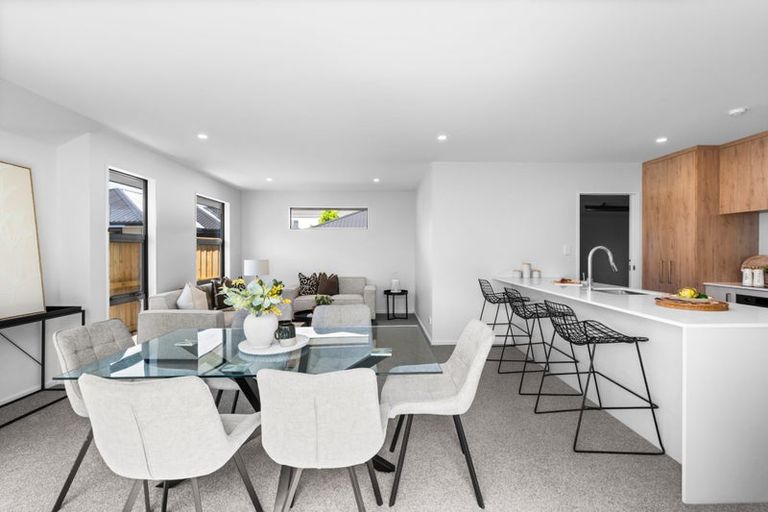 Photo of property in 3/92 Claridges Road, Casebrook, Christchurch, 8051