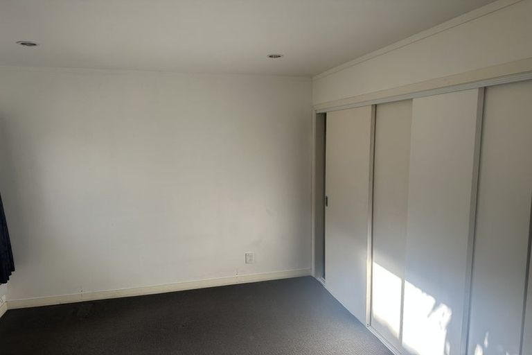 Photo of property in 12 Miller Road, Mangere Bridge, Auckland, 2022