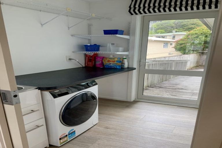 Photo of property in 9 Duncan Street, Tawa, Wellington, 5028