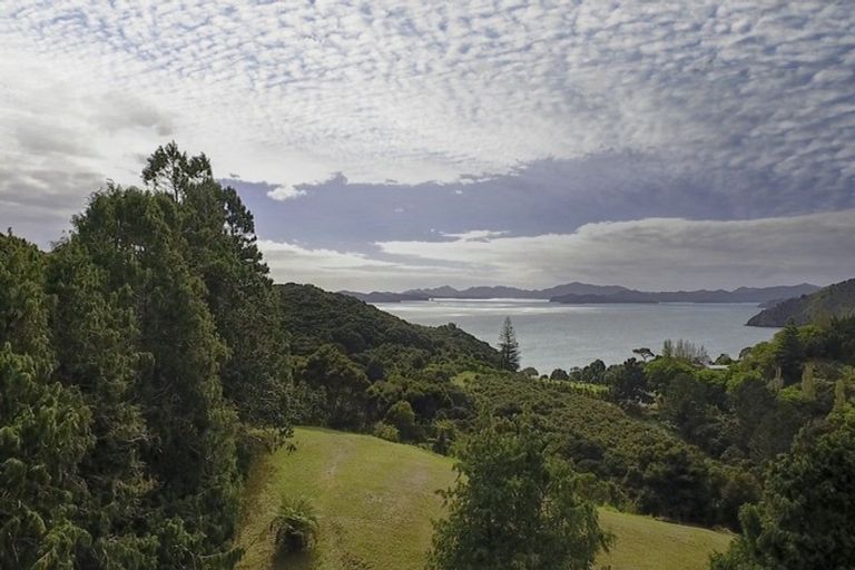 Photo of property in 19 James Street, Russell, 0202