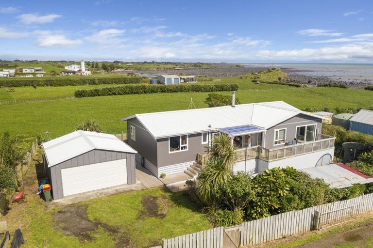 Photo of property in 57c Anglers Avenue, Warea, New Plymouth, 4381