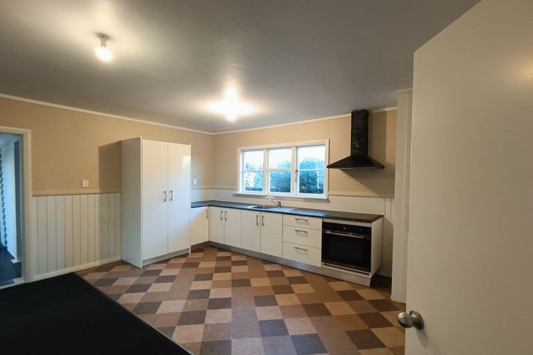 Photo of property in 128 Smith Street, Woolston, Christchurch, 8062