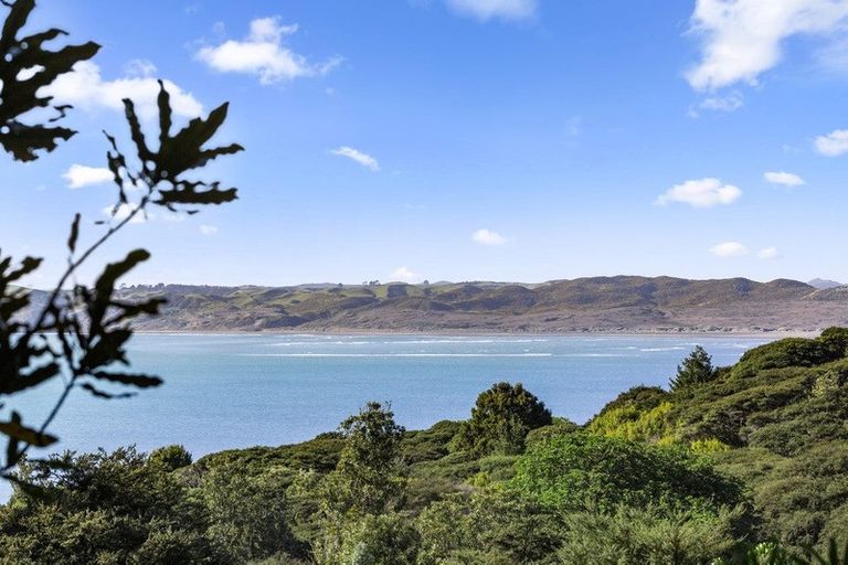 Photo of property in 19 Te Tuhi Road, Raglan, 3297