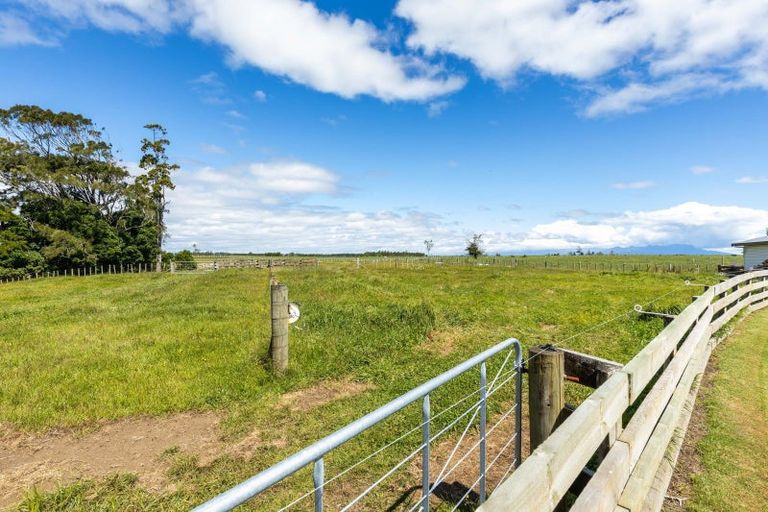 Photo of property in 202 Ngatimaru Road, Tikorangi, Waitara, 4383