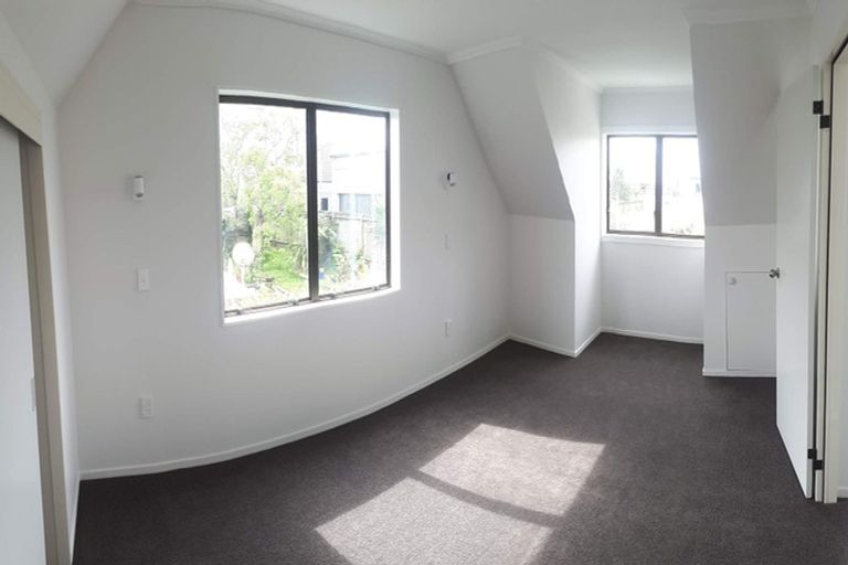 Photo of property in 3a Sunbrae Grove, Mount Maunganui, 3116