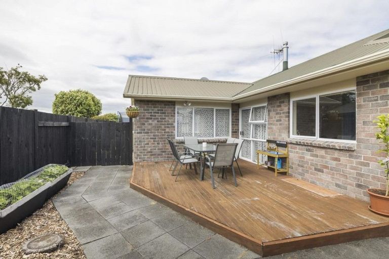 Photo of property in 31 Strachan Way, Highbury, Palmerston North, 4412