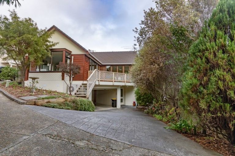 Photo of property in 13 Duncan Street, Tawa, Wellington, 5028