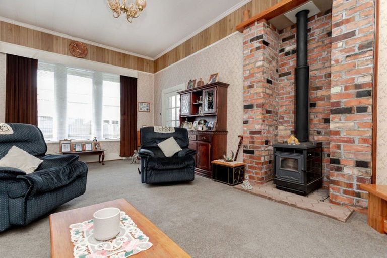 Photo of property in 36 Barraud Street, Dannevirke, 4930