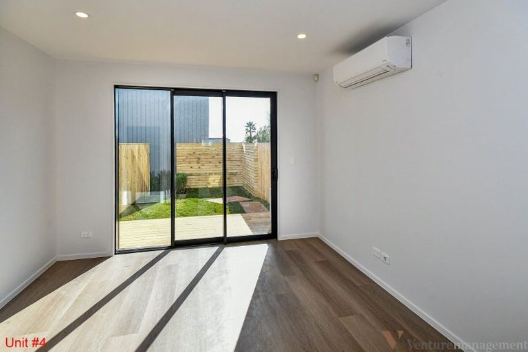 Photo of property in 3/22 James Laurie Street, Henderson, Auckland, 0612