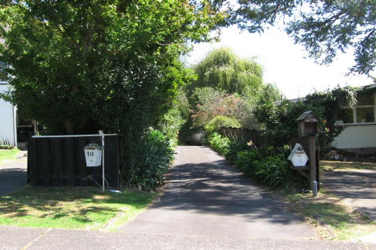 Photo of property in 12 Beeche Place, Birkdale, Auckland, 0626