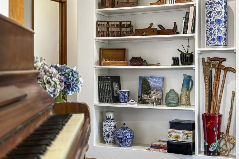 Photo of property in 25 Dalry Place, Mangere Bridge, Auckland, 2022