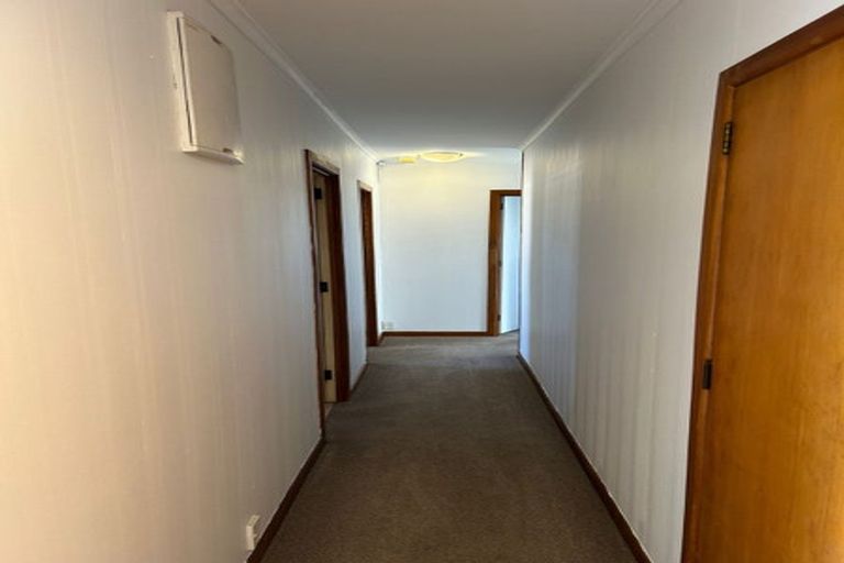 Photo of property in 16 Sunnyside Crescent, Papatoetoe, Auckland, 2025