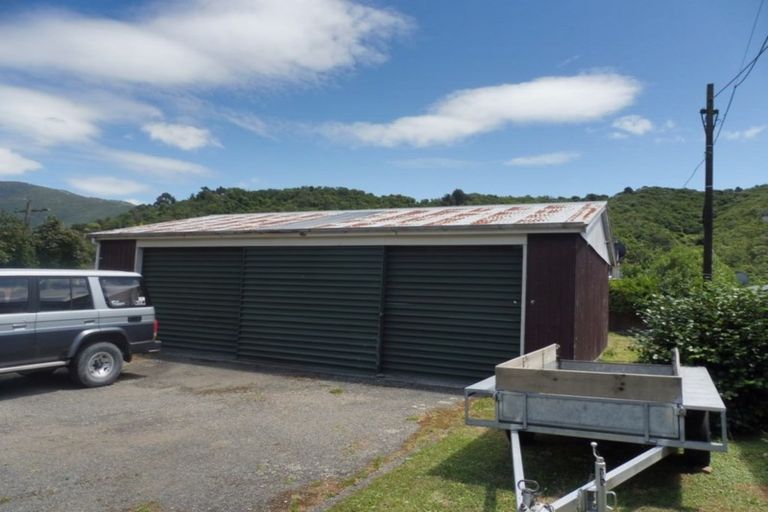 Photo of property in 91a Waikawa Road, Picton, 7220