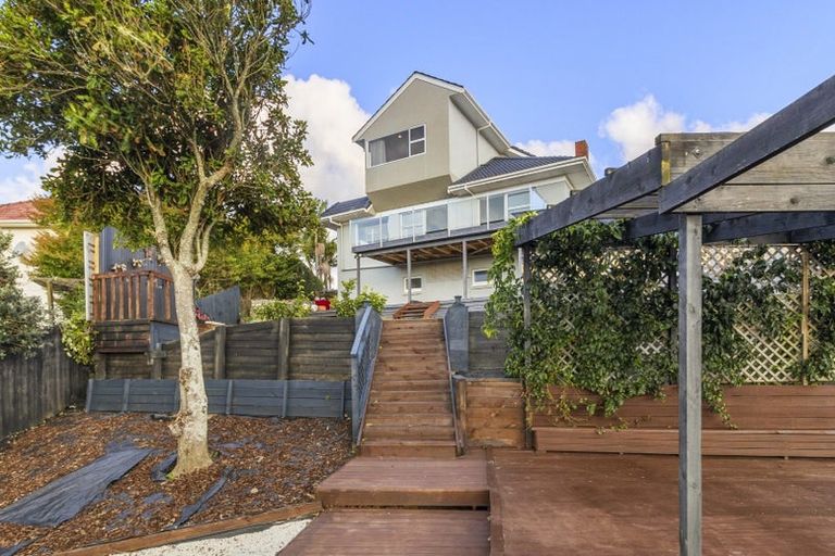 Photo of property in 84 Mellons Bay Road, Mellons Bay, Auckland, 2014