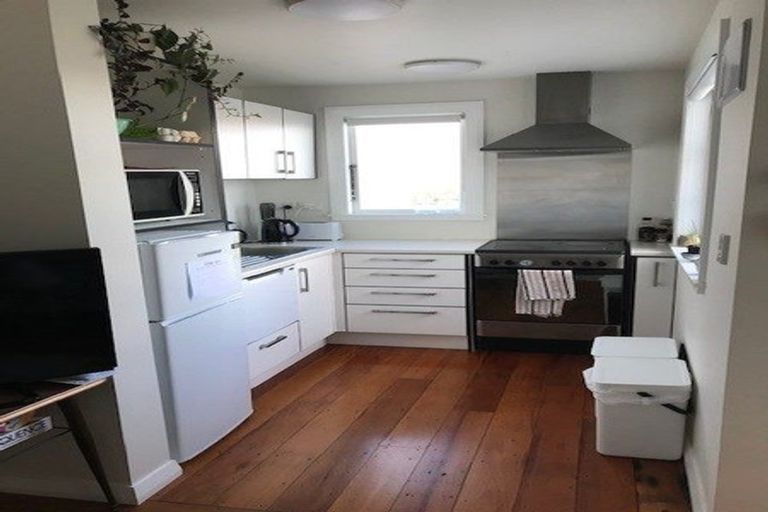 Photo of property in 114 Austin Street, Mount Victoria, Wellington, 6011