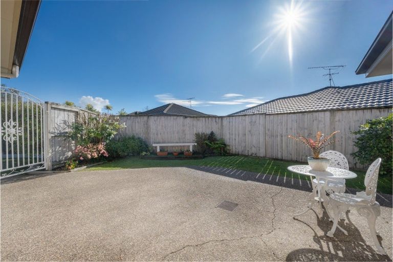 Photo of property in 10 Kilbaha Close, East Tamaki, Auckland, 2013
