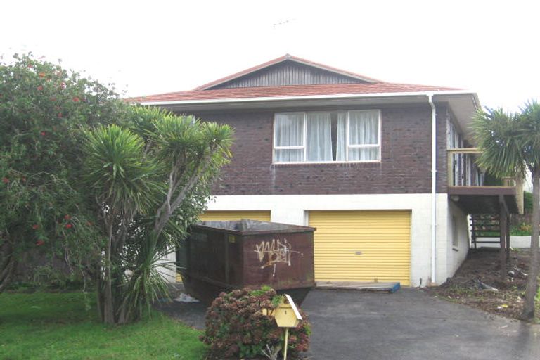 Photo of property in 2/17 Colum Place, Bucklands Beach, Auckland, 2014