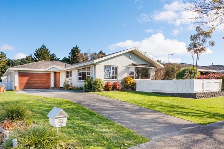 Photo of property in 52 Carter Crescent, Awapuni, Palmerston North, 4412