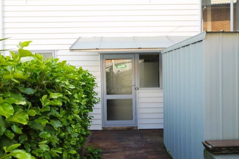 Photo of property in 70 Laurel Oak Drive, Schnapper Rock, Auckland, 0632