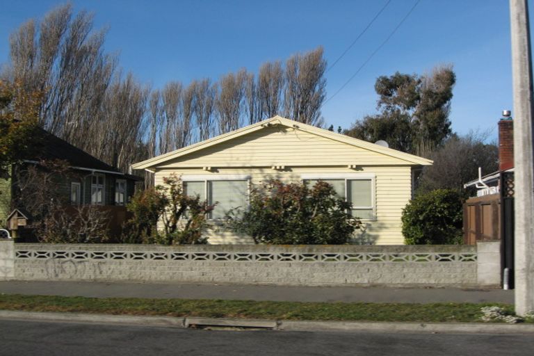 Photo of property in 85 Bowhill Road, New Brighton, Christchurch, 8083