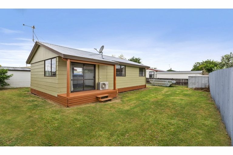 Photo of property in 133d Avalon Drive, Nawton, Hamilton, 3200