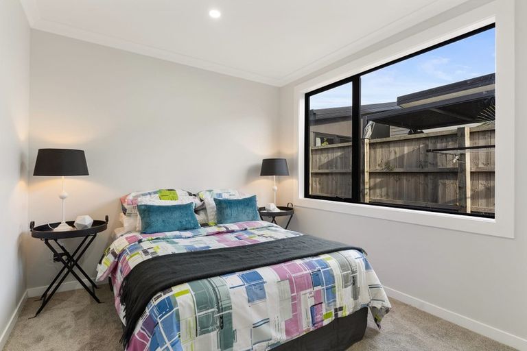 Photo of property in 14 Mutetai Road, Clarks Beach, 2122