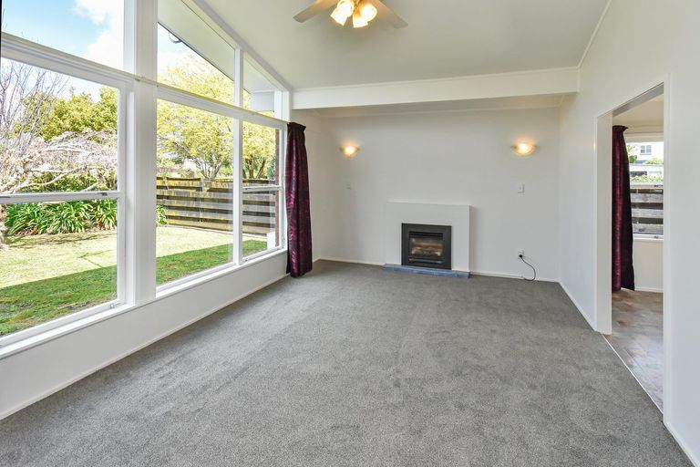 Photo of property in 24 Bexley Place, Pahurehure, Papakura, 2113