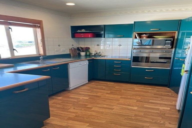 Photo of property in 2/23 Craig Road, Milford, Auckland, 0620