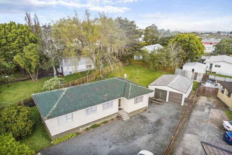 Photo of property in 321 Roscommon Road, Clendon Park, Auckland, 2103