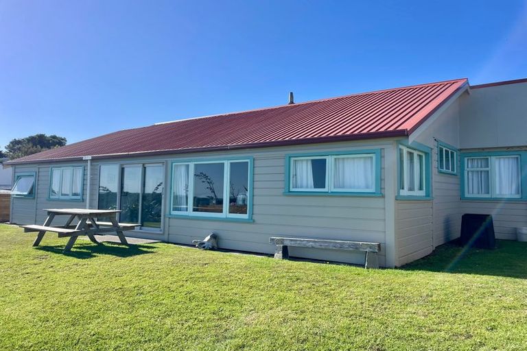 Photo of property in 81 Karaka Street, Castlecliff, Whanganui, 4501